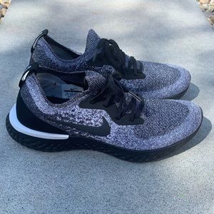 Women’s Nike sneakers